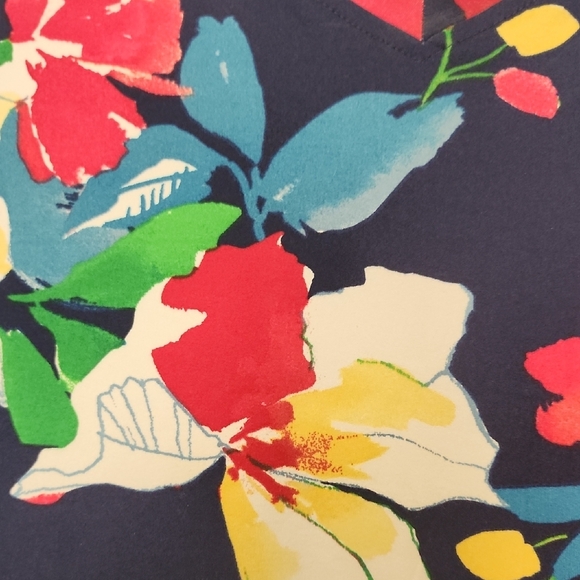 The Pioneer Woman Colorful Floral Three Quarters Sleeves Top - Picture 5 of 10